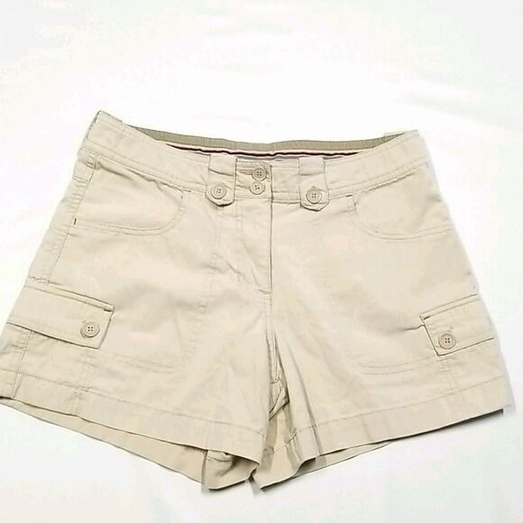 BC Clothing Shorts Women's Original Sze 6 Khaki Pockets Belt Loops Zipper Button - Picture 1 of 6